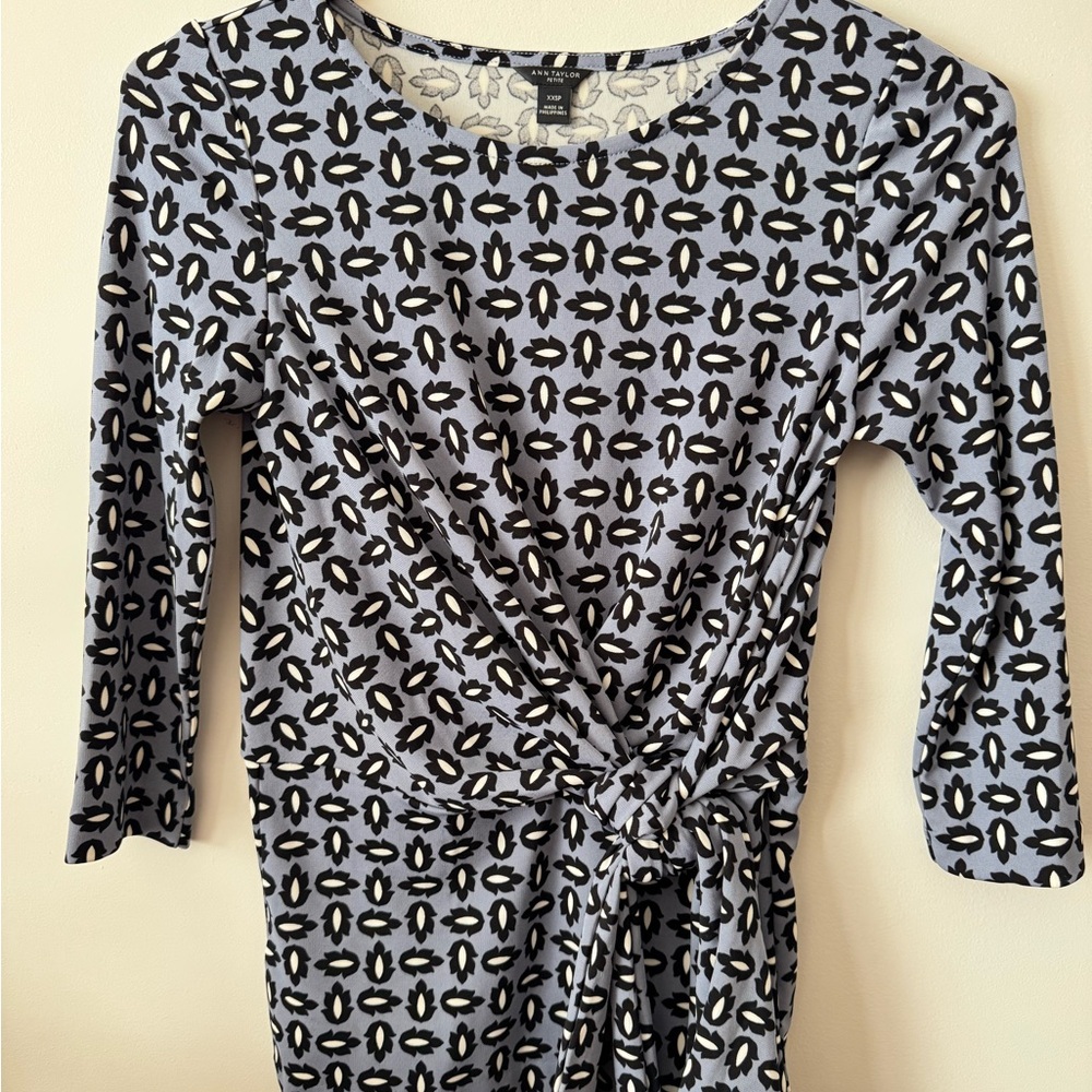 NWOT Ann Taylor Stylish Black and Gray Patterned Dress 3/4 sleeve
